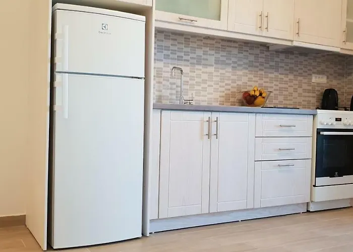 Apartman Hibiscus - Ground Floor 1 & 2 Guviá