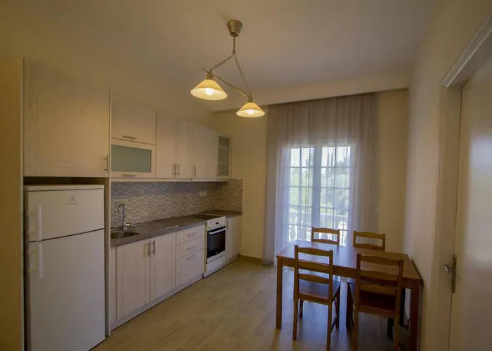 Hibiscus - Ground Floor 1 & 2 Apartman Guviá