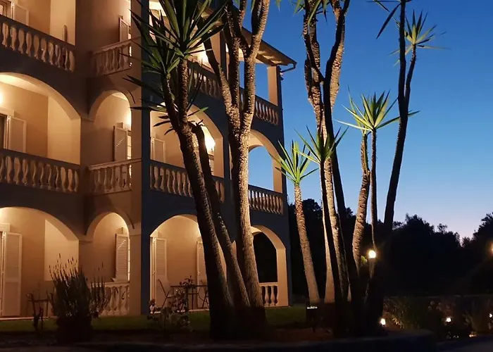 Hibiscus - Ground Floor 1 & 2 Apartman