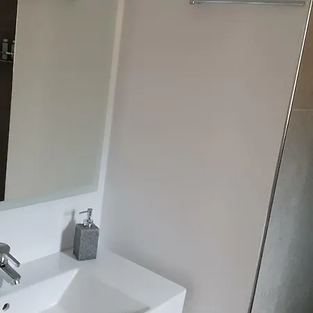 Hibiscus Suites - Ground Floor Suites 1 & 2 גאוביה