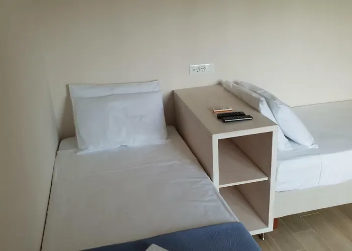 Hibiscus - Ground Floor 1 & 2 شقة *