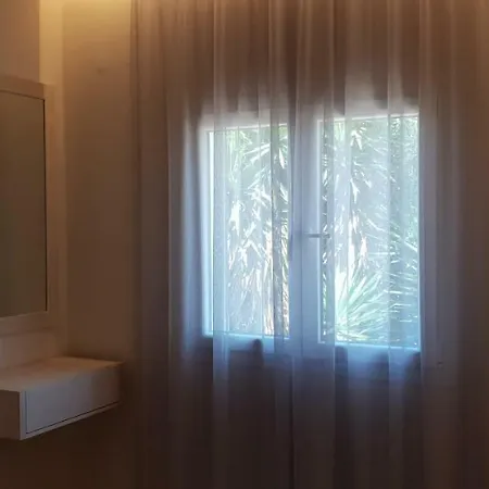 Hibiscus Suites - Ground Floor Suites 1 & 2 * גאוביה